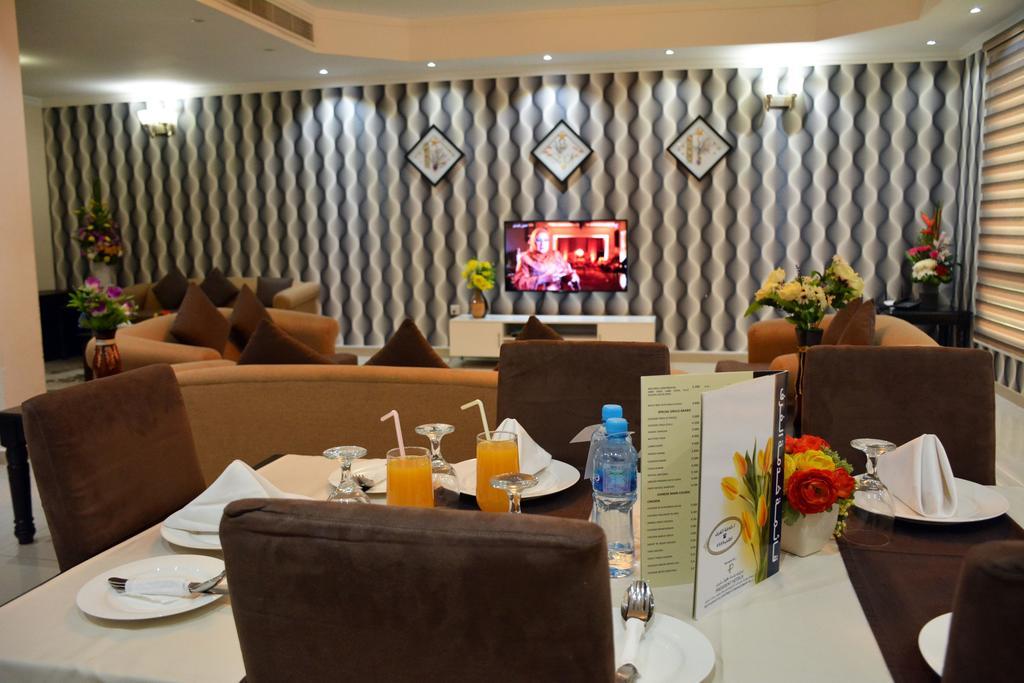 President Suites Apartments Manama Exterior foto